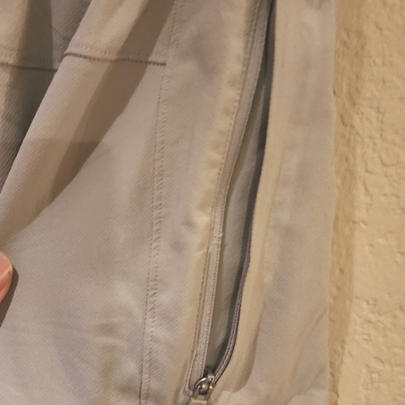 Lululemon License to Train Jogger - Picture 4 of 5